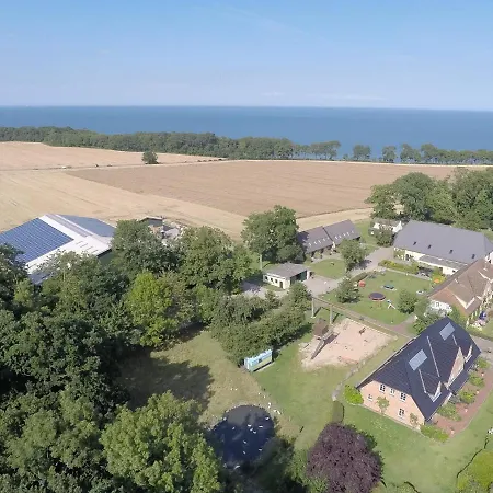 Ferienbauernhof Liesenberg Jagdreihenhaus Fasan * Fehmarn